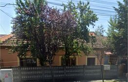 Casă individuală de vânzare, zona Mehala, artera principală