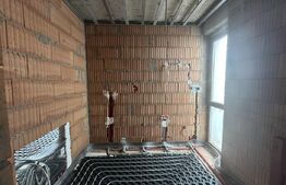 Apartament cu 2 camere, etaj intermediar, terasa, Braytim