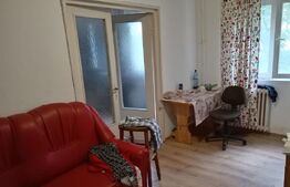 Apartament de vanzare, cu 3 camere, etaj 3, zona Fratelia