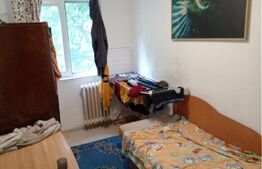 Apartament de vanzare, cu 3 camere, etaj 3, zona Fratelia