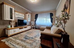 Apartament de inchiriat, cu 3 camere, modern, zona Centrala