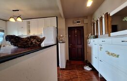 Apartament de inchiriat, cu 3 camere, modern, zona Centrala