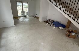 Duplex cu 4 camere, de vanzare in Bucovat!