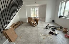 Duplex cu 4 camere, de vanzare in Bucovat!