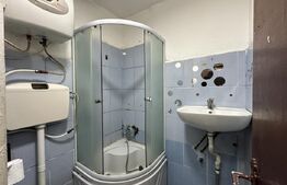 Garsoniera, etaj intermediar, zona Buziasului