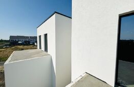 Casă individuală cu design modern și curte proprie – confort și eleganță 