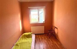 Apartament cu 3 camere, decomandat, zona Lipovei