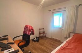 Apartament cu 3 camere, decomandat, zona Lipovei