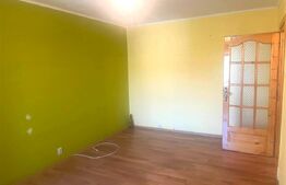 Apartament cu 3 camere, decomandat, zona Lipovei