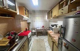   Apartament cu 3 camere, etaj 1, decomandat, zona Lipovei 