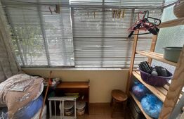   Apartament cu 3 camere, etaj 1, decomandat, zona Lipovei 