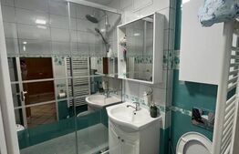   Apartament cu 3 camere, etaj 1, decomandat, zona Lipovei 