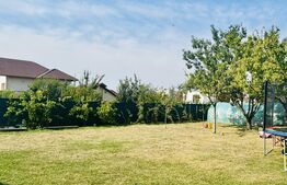 Vilă contemporană cu 5 dormitoare, 5 băi și teren de 920 mp