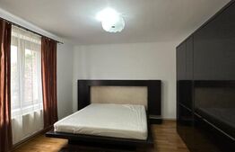 Vila de inchiriat 4 camere, curte generoasa, Zona Lipovei