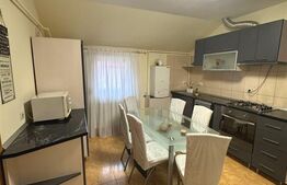 Apartament 3 camere, 60 mp, zona Modern