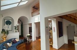 Casa 8 camere, 280 mp utili, zona Girocului