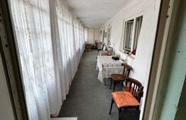 Casa 4 camere cu teren de 3892 mp