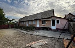 Casa 4 camere cu teren de 3892 mp