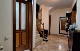 Casă 204 mp, teren 600 mp, Girocului