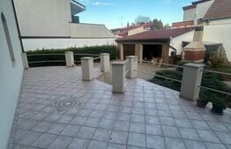 Casă de vânzare, 170 mp, zona Lipovei