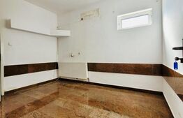 Clădire cu potențial investițional – fostă pensiune în zona Aradului