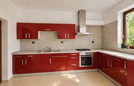 Casa Individuală cu 5 camere, 277 mp utili, 987 mp teren, zona Torontalului