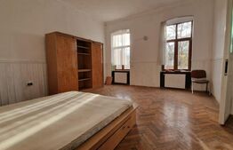 Cladire 3 camere, etaj intermediar, fatada platita, Piata Maria