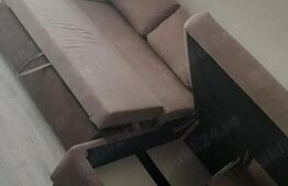 Apartament cu 2 camere, grădină proprie și loc de parcare 