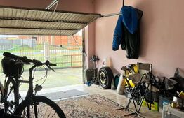 Casă cu teren 1152 mp Parța