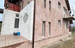 Casă cu teren 1152 mp Parța