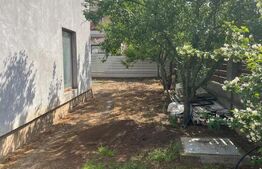 Casă cu 3 camere în Dumbrăvița