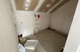 Casă cu 3 camere în Dumbrăvița