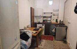 Apartament de vanzare, cu 2 camere, 45 mp, zona Balcescu