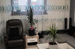 Casa,6 camere ,curte comuna in zona buna