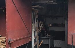 Casa,6 camere ,curte comuna in zona buna