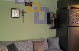 Casa,6 camere ,curte comuna in zona buna