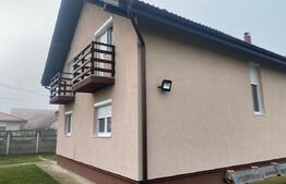 Casa individuala 5 camere, P+M Mosnita Noua, teren 700 mp