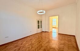 Apartament 3 camere, 86 mp, zona Sinaia