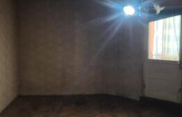 Apartament  de vanzare cu 2 camere ,in zona buna,linistita,