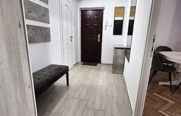 Apartament 3 camere decomandat, etaj 1