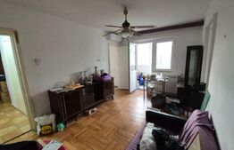 Apartament 3 camere, 42 mp, zona Sagului