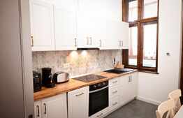 Casă de închiriat – zonă centrală,complet echipată