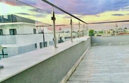 Penthouse superb, 3 camere, 2 bai, 75mp utili + 27 mp terasa, Giroc