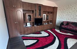 Vand apartament in cartier de case