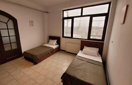 Casa regim P+1E+M, 450 mp, zona Lipovei