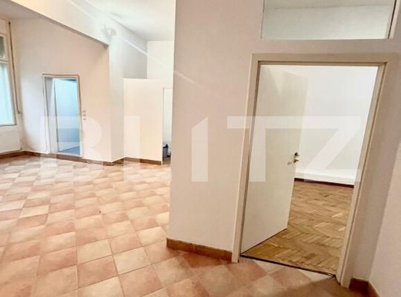 Apartament de închiriat 4+ camere Central - 185257AI | BLITZ Timișoara | Poza1