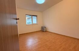  Apartament spațios cu 4 camere, 2 băi și cămară, zona Lipovei