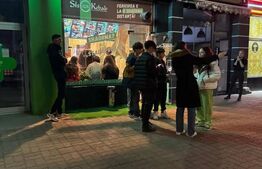 AFACERE FAST-FOOD La Cheie