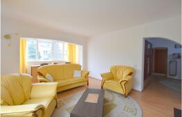 Apartament 3 camere, 90 mp, zona Centrala