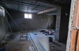 Vand vila in constructie 